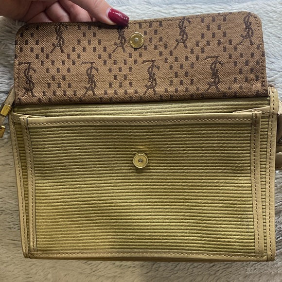 👛 Authentic YSL BAG 👛 - Picture 5 of 15